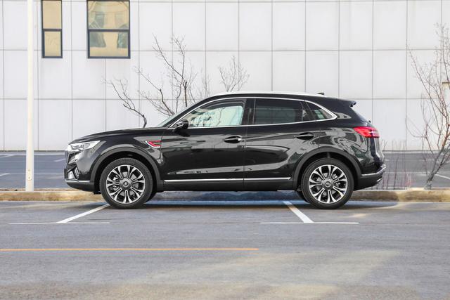 『本田CRV』红旗低价SUV成功逆袭,Q5的档次卖CR-V的价,单月销量已超越奇骏