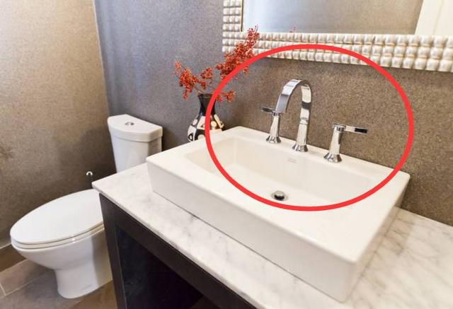 「」卫生间装修这几处地方装错，住上才后悔，下套房子别再犯了