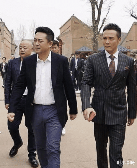 「张嘉译」张嘉译的亲表弟, 跟着张嘉译拍了11部戏后终于大火, 还登上了央视