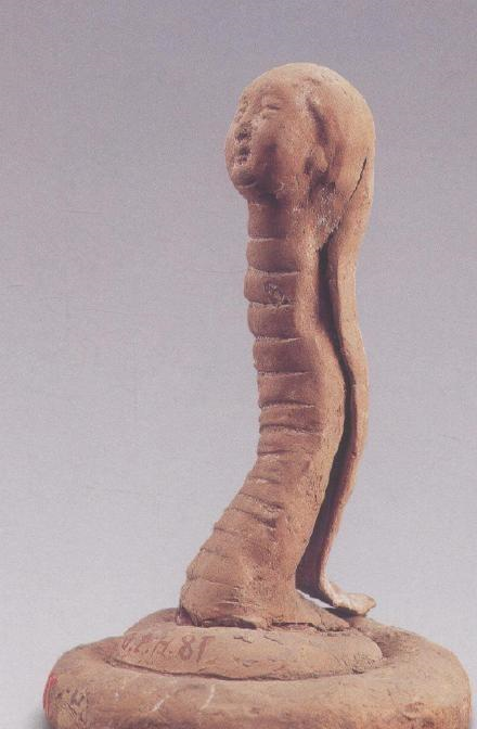 女娲|神秘的人首蛇身，在现实考古中是怎样的形象？宛如一条蠕动的大虫