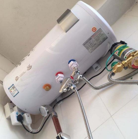 热水器买燃气还是电能的好？我家两种都用过，好处坏处来告诉你