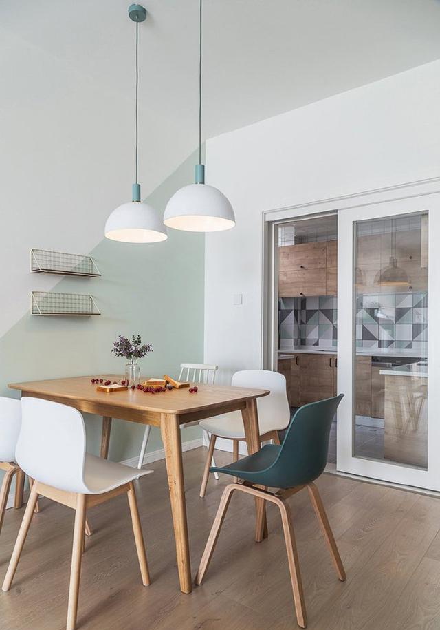 榻榻米|90平米的原木风新房入住，入户就被客厅迷住，原木装饰超温馨