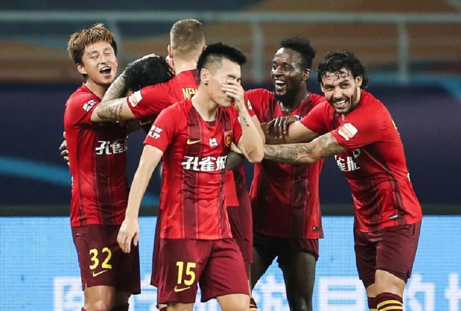 武汉卓尔|中超B组争四太激烈，4队仅相差3分，武汉卓尔输球却获好消息