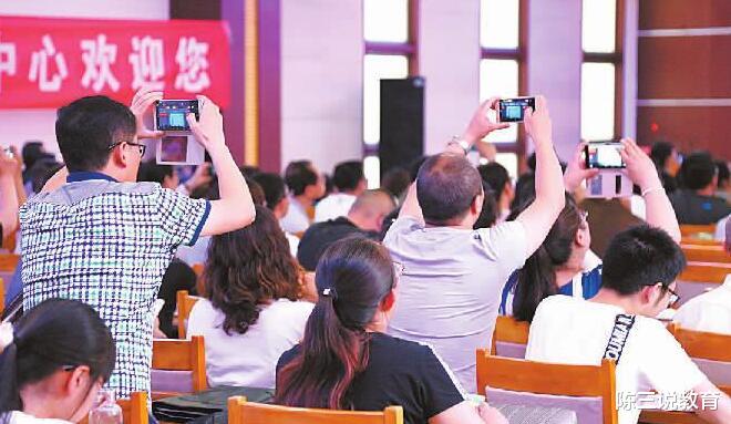 大学|大学“最坑”的三个专业,学习内容高大上,毕业后无用武之地