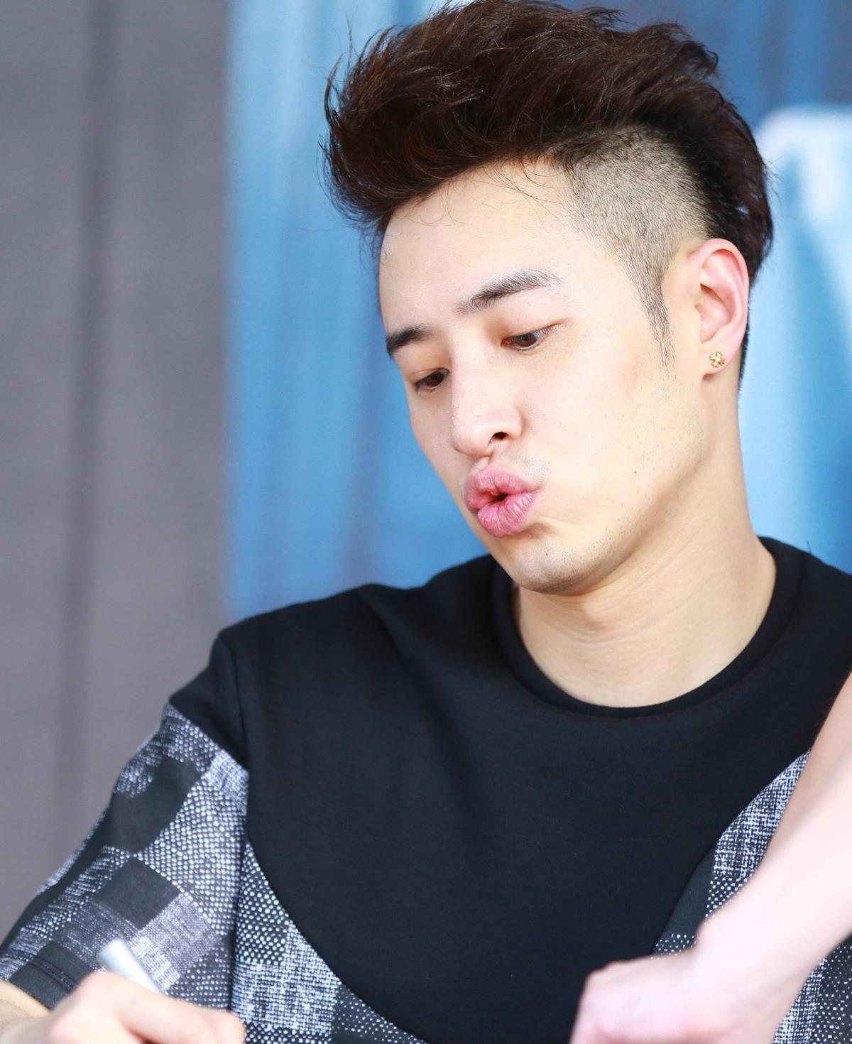 潘玮柏@时隔3年，潘玮柏带着全新专辑回归乐坛，玩转重低音节拍