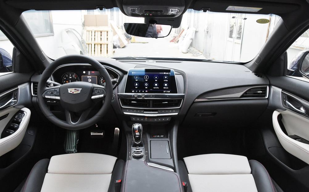 【凯迪拉克】为什么花35万买凯迪拉克CT5？车主：颜值与实力并存，但油耗偏高