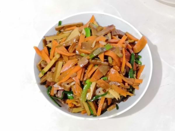 胡萝卜|儿子常年吃“它”，每一口都是钙，吃再多也不腻，个子还在长