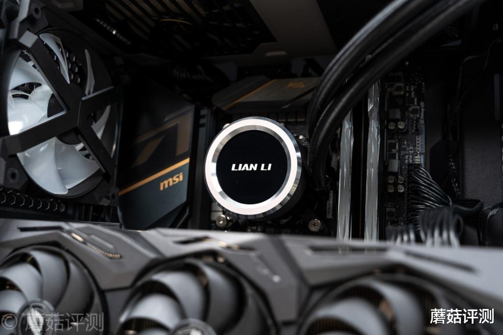 CPU|高颜值，高性能，金属风、LIANLI 极圈240一体式水冷 评测