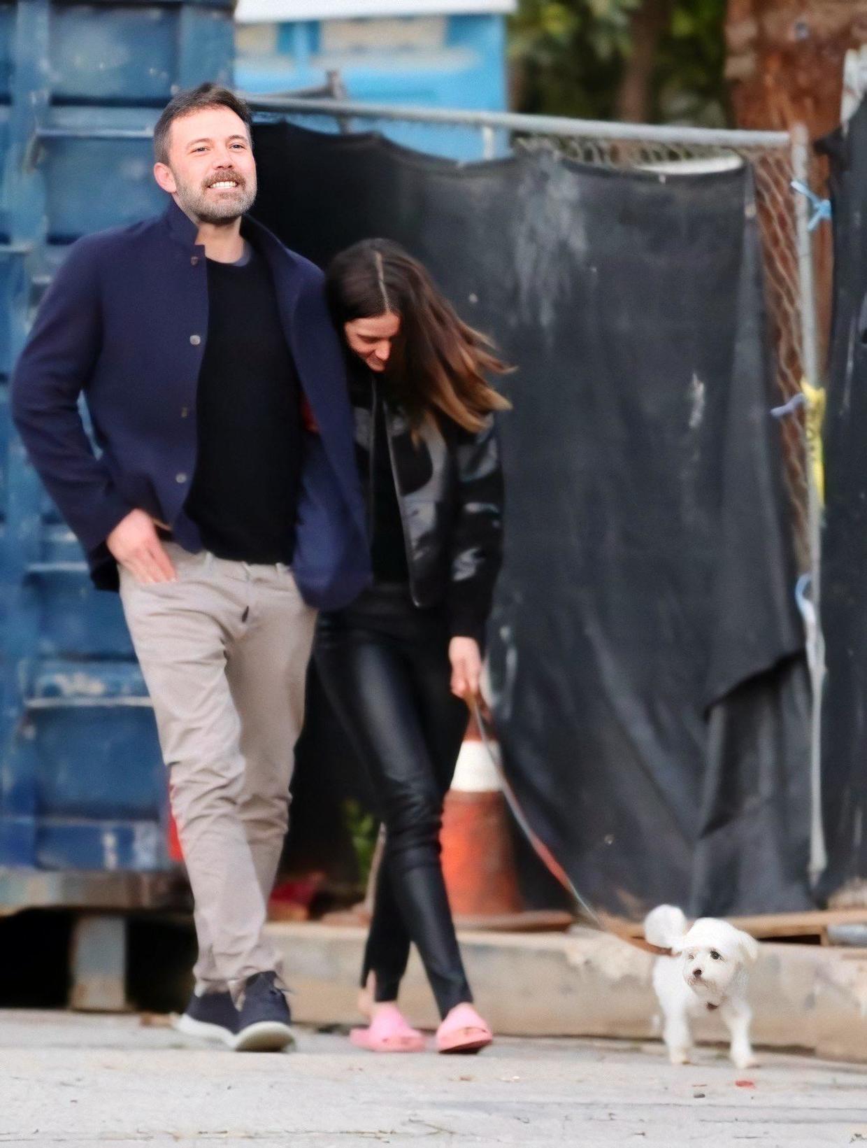 好莱坞|好莱坞最甜cp分手？！高富帅大佬抛弃“男友”，热恋甜美邦女郎