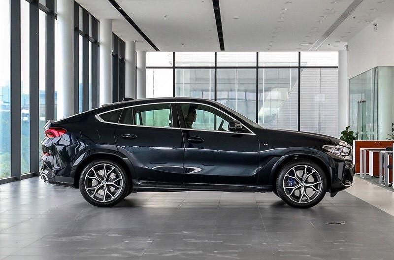 [揽胜星脉]又一豪华“旗舰”！长超4米9还是纯进口，四驱+340马力，5.5s破百