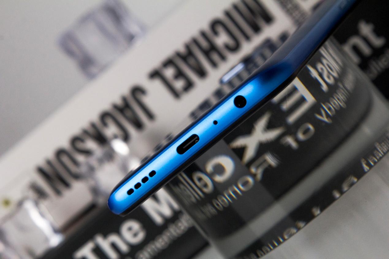 realme q|高端手机配置再次下放，realme Q2越级体验，快充长续航是重点