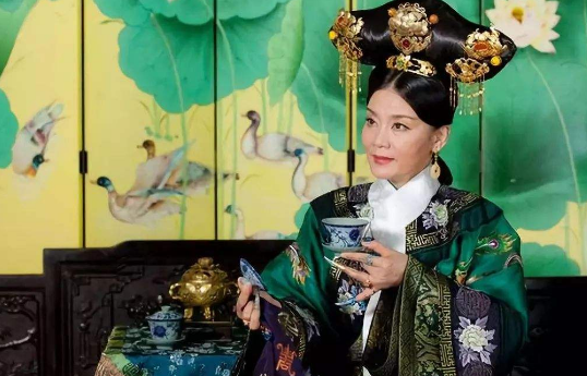 潘虹|为娶央视主持王小丫，与影后潘虹离婚，今潘虹“报复”堪称教科书
