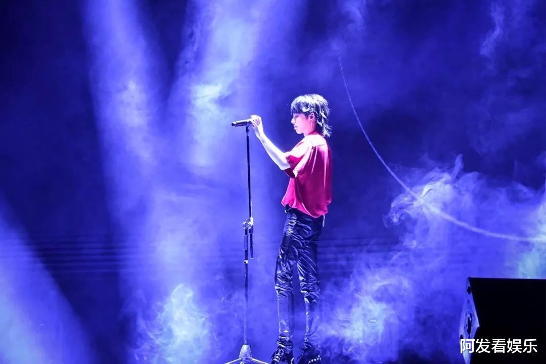 #歌手#《歌手》请不要过度神化华晨宇，正是这样的歌手毁掉了华语乐坛