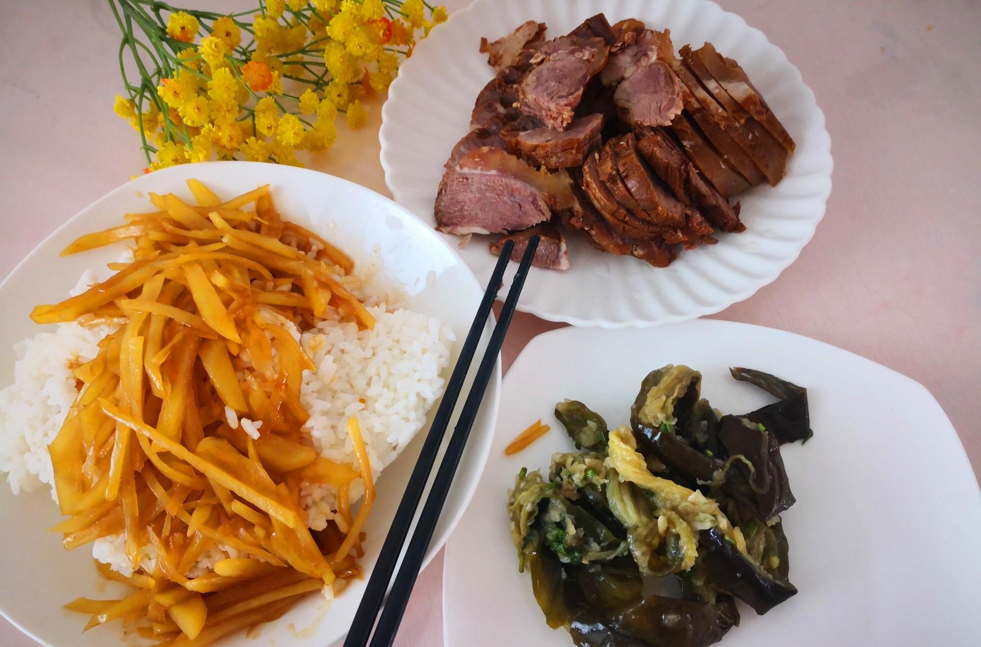 牛肉|晒70后空巢中年人的午餐，1个人吃饭也不糊弄，网友：精致男人！