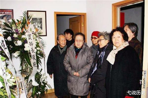 凌元|丈夫儿子早逝，20岁饰演母亲爆红，近百岁高龄时她仍活得乐观坚强