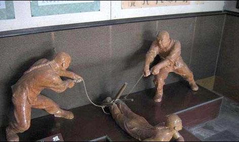 杨勇|西方最残酷刑具,发明者还是第1个受刑人,行刑过程太残忍!