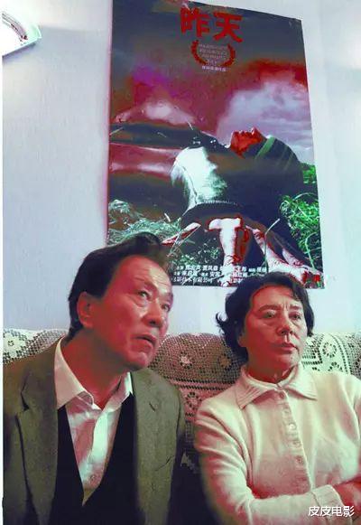 [贾宏声]有位“毒星”把自己的真实经历拍成了电影，9年后，他坠楼身亡