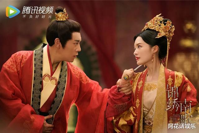 琉璃美人煞|《琉璃美人煞》官宣定档,却遭遇四大劲敌,网友:都是延播惹的祸