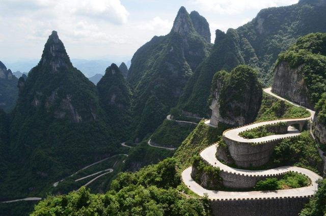 【自驾】99道弯的公路感受过么？盘山公路有着别样的景色，喜欢自驾的你不能错过！