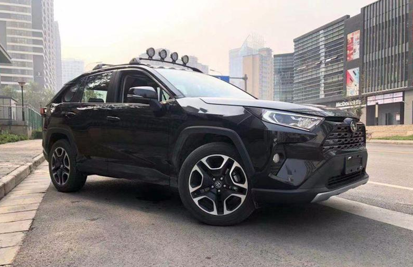 传祺GS4|丰田又大获成功！一箱油跑900Km，30天卖19181辆，迟早逼死途观