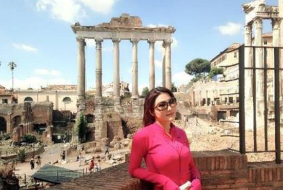 洪金宝|一代武打女星，洪金宝李连杰都争着要她，后因武打落下病成这样