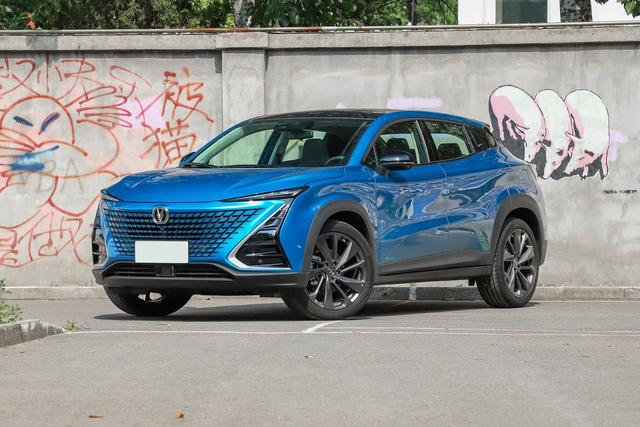长安汽车|三款适合年轻人开的SUV，颜值、实力均一流，价格也不贵