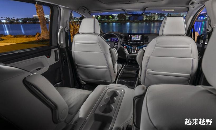 本田雅阁|看到丰田这两年的高产，本田急了！新款奥德赛欲“截胡”塞纳