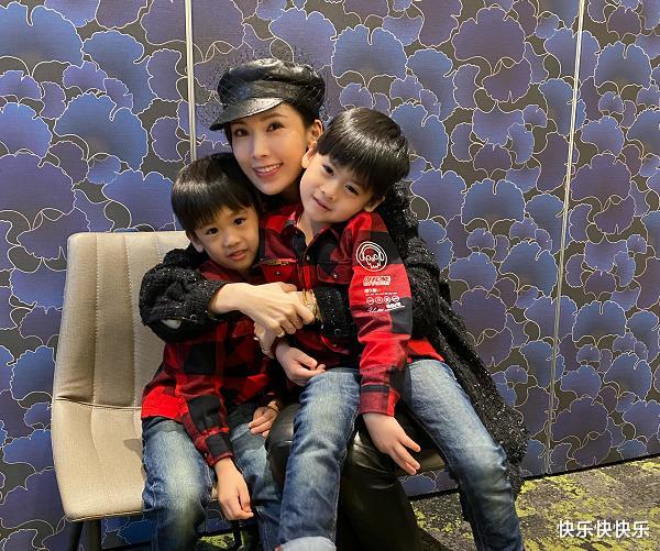 林志颖|林志颖终于舍得让kimi出镜，11岁身高1米78，越来越像蔡徐坤