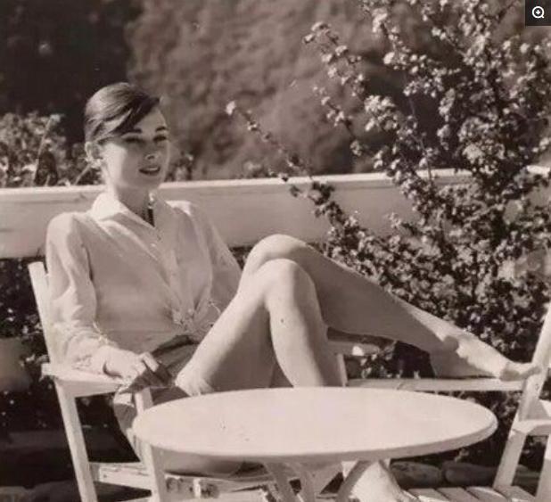 『老照片』10张珍贵老照片: 图3已经绝迹、图6非常可惜、图9让男人移不开眼