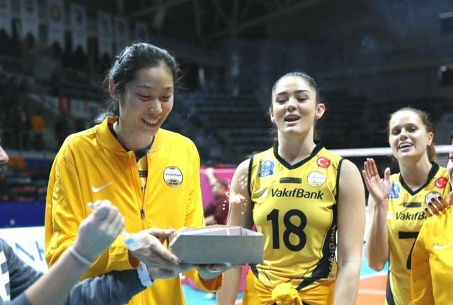 [朱婷]女排队长朱婷下赛季去哪效力？现在基本没悬念了，球迷们要高兴了