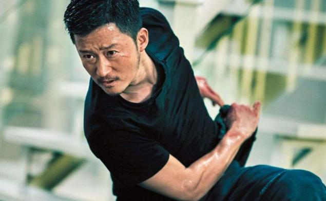 『吴京』吴京为什么可以借到军方装备？军方回应让人心服口服