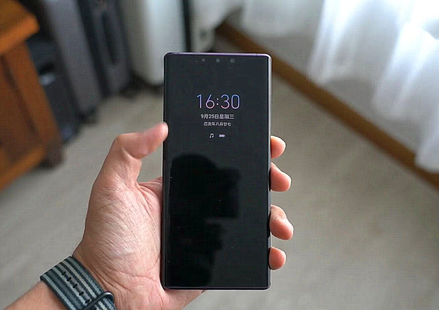 #5G#曾经很火的华为Mate30Pro 5G，如今几乎丢失热度，原因很现实