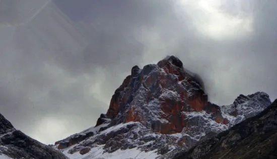 #九寨沟#川西5天徒步行:九寨沟和黄龙后面的徒步圣地,原始风光一望无际