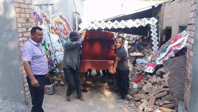 『』人死后埋入土中会发生什么？3D模拟全过程，入土为安原来是假的？