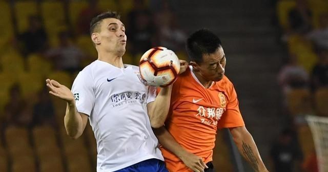 伊尔马兹▲非洲前锋有望加盟中超俱乐部！山东鲁能是潜在下家！武汉卓尔竞争