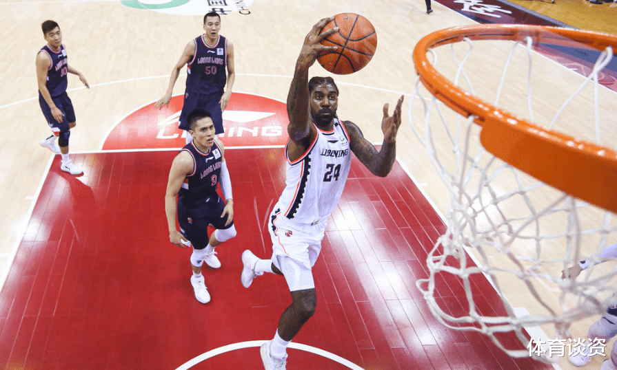 『梅奥』28+6!NBA探花打疯,被停赛4年,来CBA首秀便虐菜,果然天赋力压威少