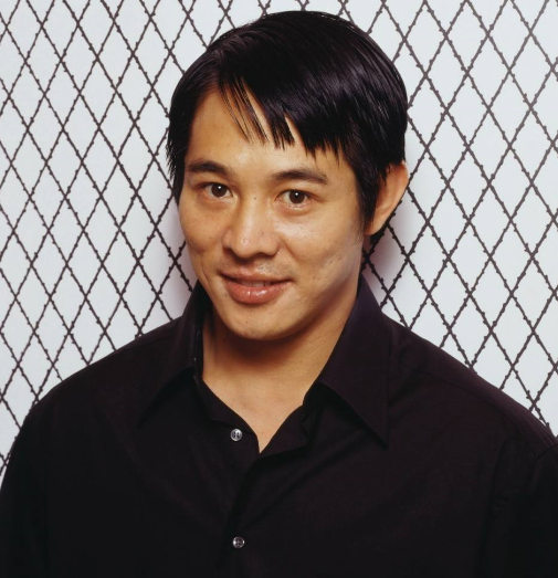 李连杰▲李连杰生平唯一一次与人比武较量,仅一招对方便口吐鲜血,对手是他