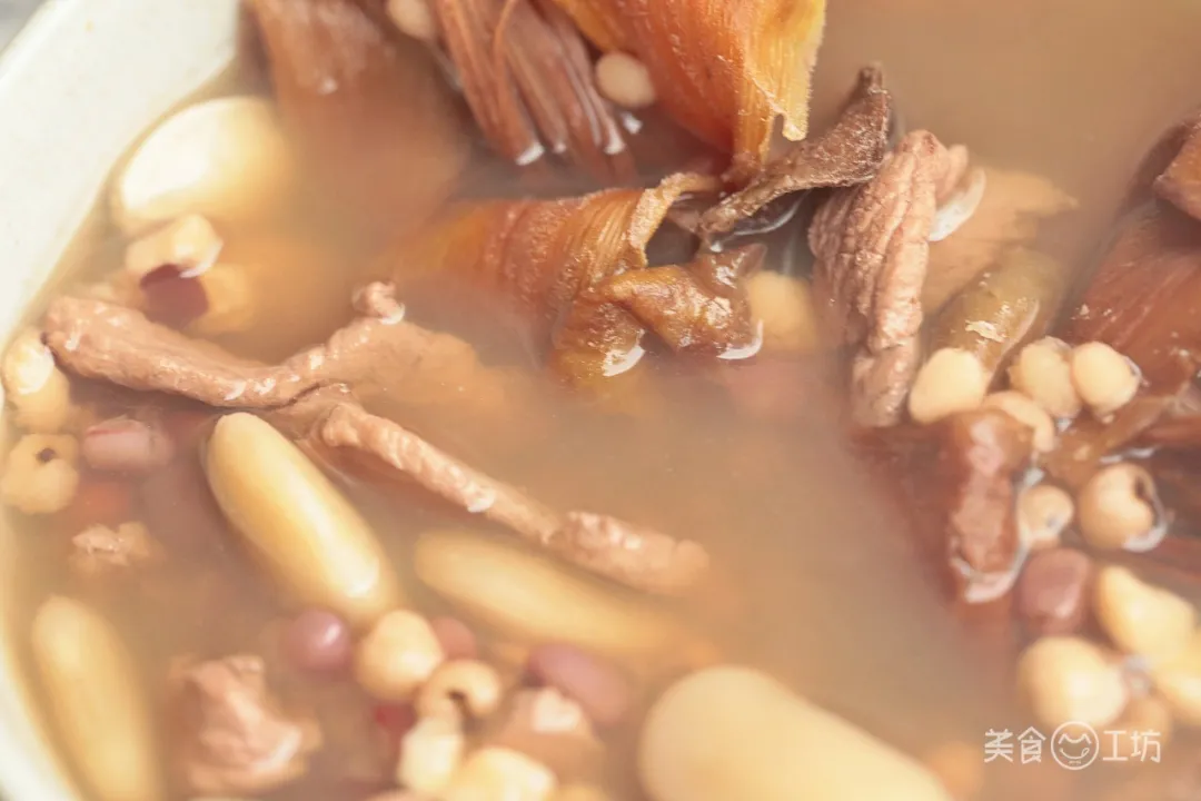 「疾病」湿热天用这花炖一炖，祛湿又养颜