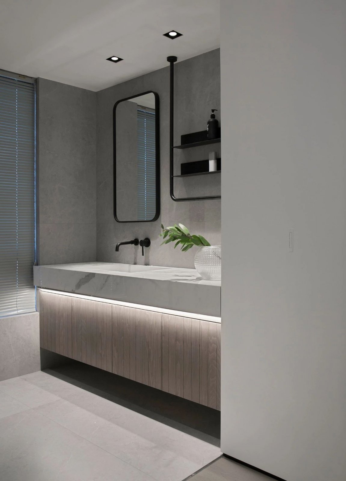 【】轻奢的生活氛围，质朴自然的现代设计。