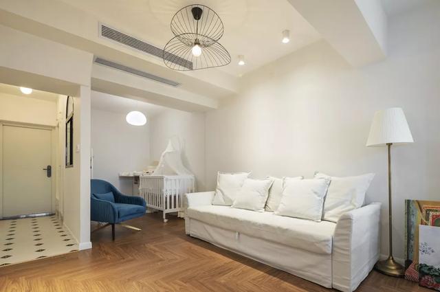 「」67㎡三角形格局二居室，设计独特又满足了日常需求，什么神仙设计