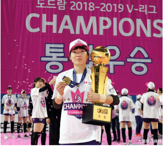 「女排」喜讯！36岁女排名将怀孕成功，12月将当妈，力拼东京奥运前复出