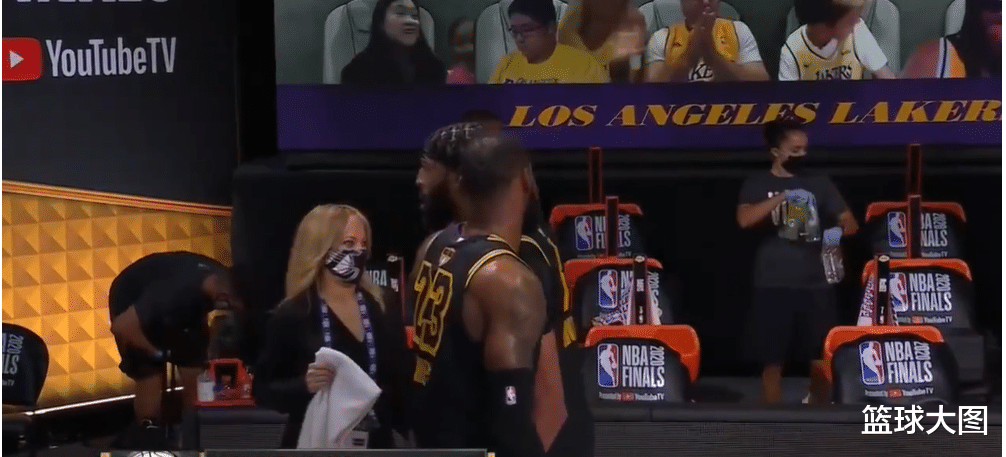 勒布朗·詹姆斯|2.5亿合同签了！詹姆斯这回哪都不去了……