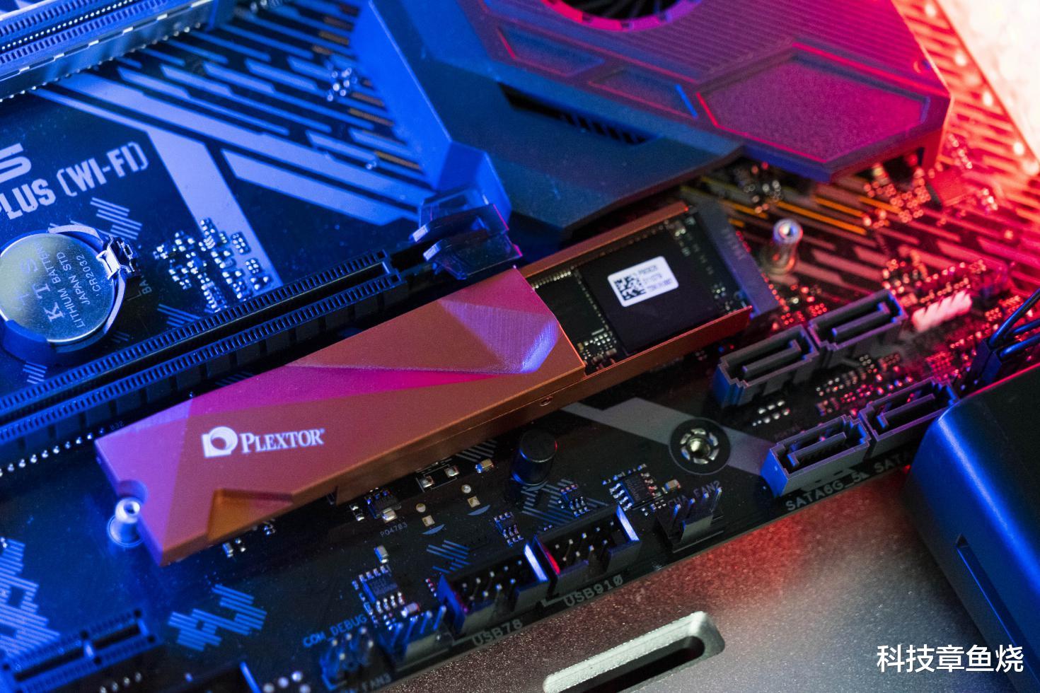 ssd|为什么越来越多的SSD带散热马甲？散热对SSD性能有何影响？