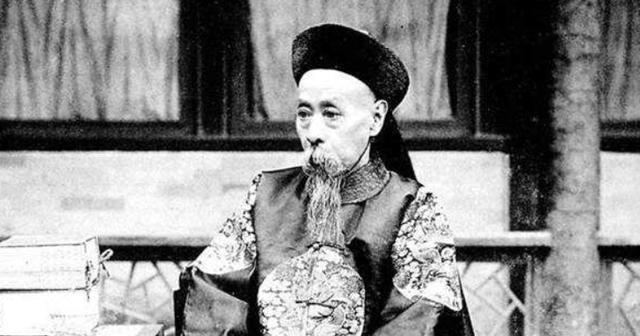 溥仪■乾隆墓发现5名女子,其中一具吓坏溥仪,尸体百年不腐还面带微笑