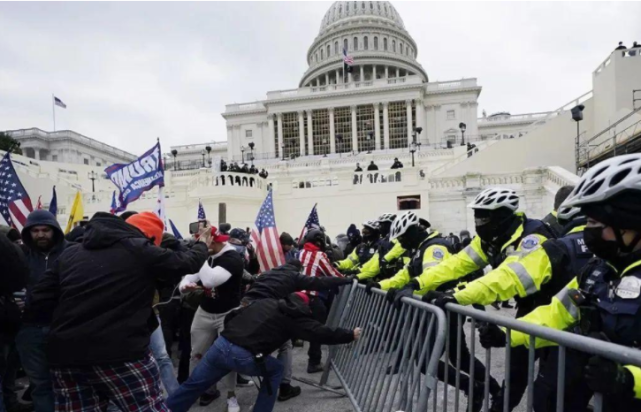 白鲸新视点 继乌合麒麟之后，又一位CG画手“出道”，勾勒出特朗普的美丽末路