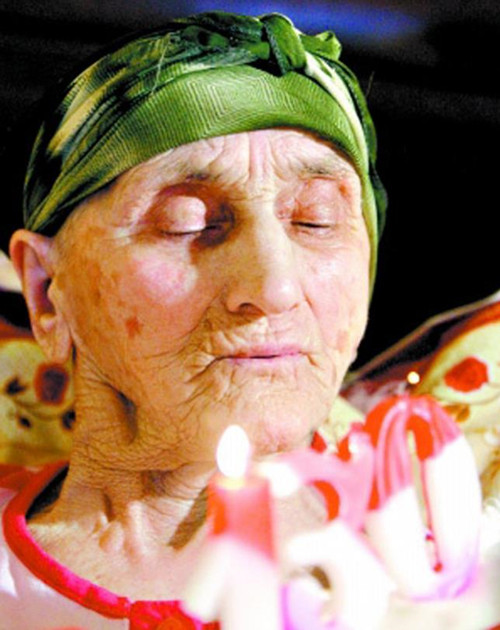 长寿秘诀|她是世界长寿之王，60岁生子85岁退休，活132岁，长寿秘诀仅两字