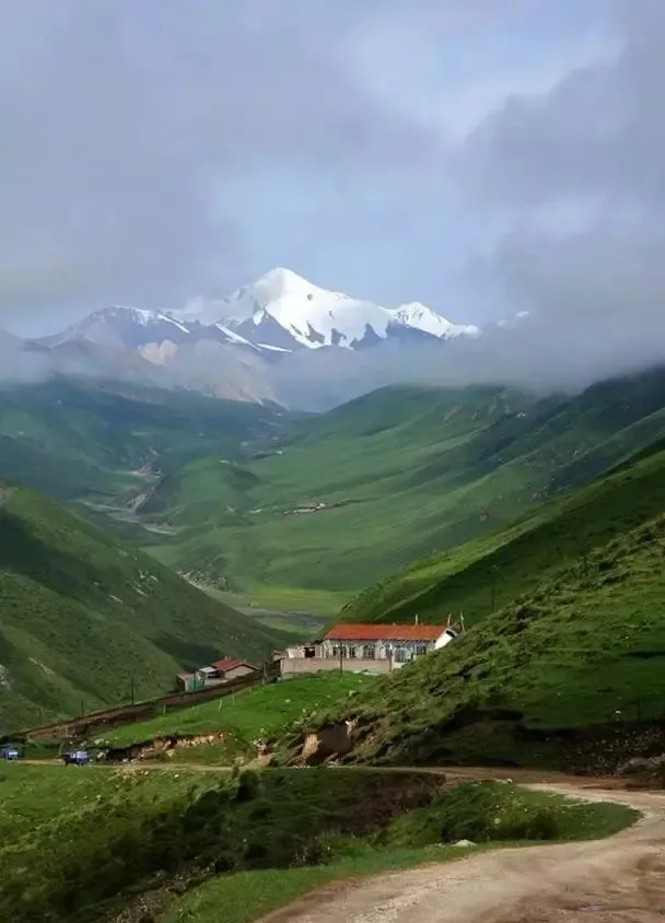 青海|头顶甘南,下接甘孜!青海又一隐世秘境出世,庆幸未火