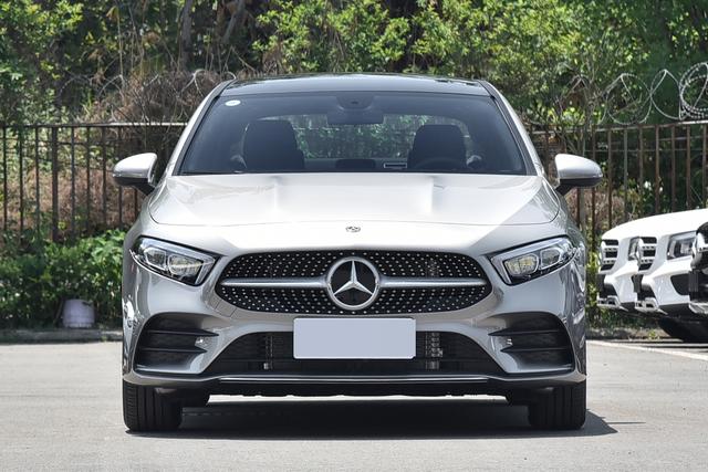 「奔驰A级」奔驰A级价格“触底”,A180L降至14万多,赶紧抄底