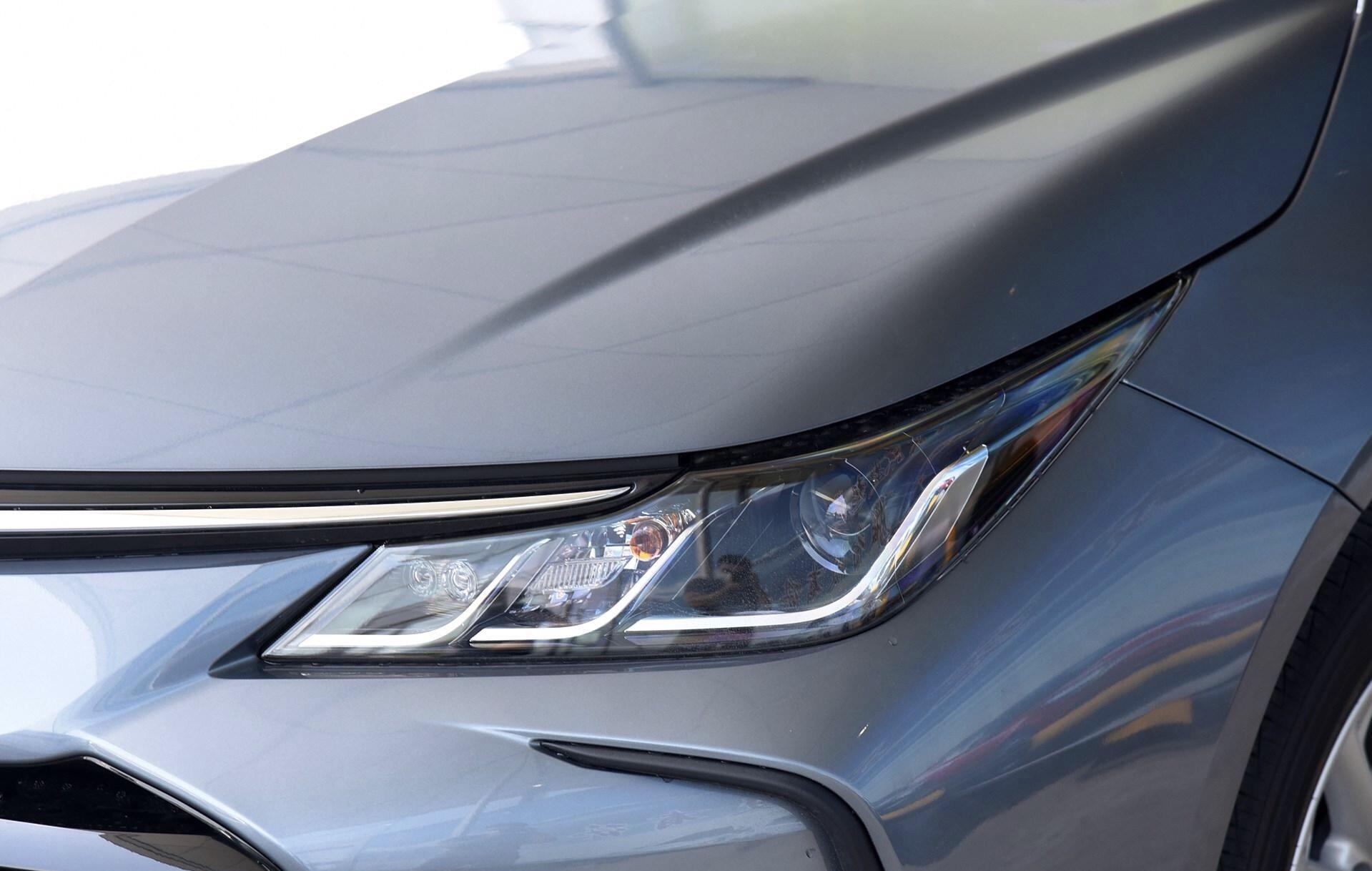 丰田卡罗拉|不愧是“省油王”，开它比朗逸舒服，油耗仅4L，9月狂甩39341台