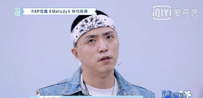 青春有你第二季@《青春有你2》中秦牛正威，李熙凝“最新单曲”淡黄的长裙~火了